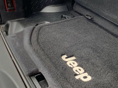 Used 2013 Jeep Wrangler Sport AWD/4WD image 39