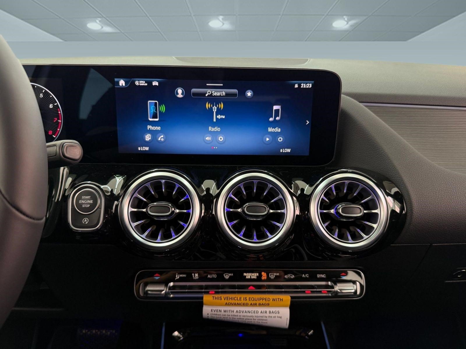 New 2026 Mercedes-Benz GLA 250 4MATIC image 16