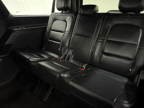 Certified 2023 Lincoln Navigator L Reserve AWD/4WD image 21