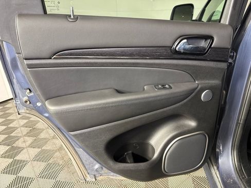 Used 2020 Jeep Grand Cherokee High Altitude AWD/4WD image 32