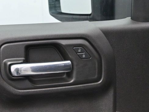 Used 2021 GMC Sierra 1500 4x4 Crew Cab w/ Sierra Value Package image 11