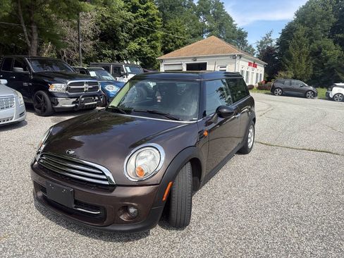 Used 2014 MINI Cooper Clubman FWD image 2