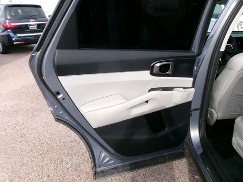 Used 2025 Kia Sorento S w/ Panoramic Sunroof Package image 15