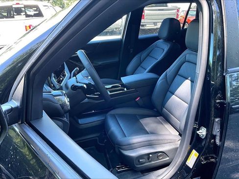 New 2026 Chevrolet Equinox LT w/ Convenience Package II AWD/4WD image 11