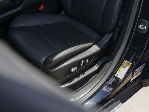 Used 2022 Cadillac XT5 Sportv AWD/4WD image 8