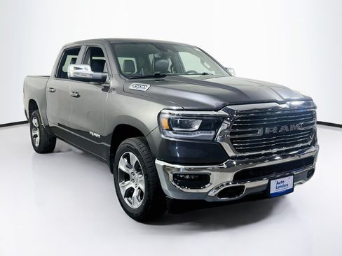 Used 2023 RAM 1500 Laramie AWD/4WD image 3