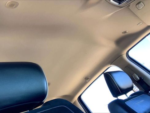 Used 2021 RAM 1500 Laramie image 12