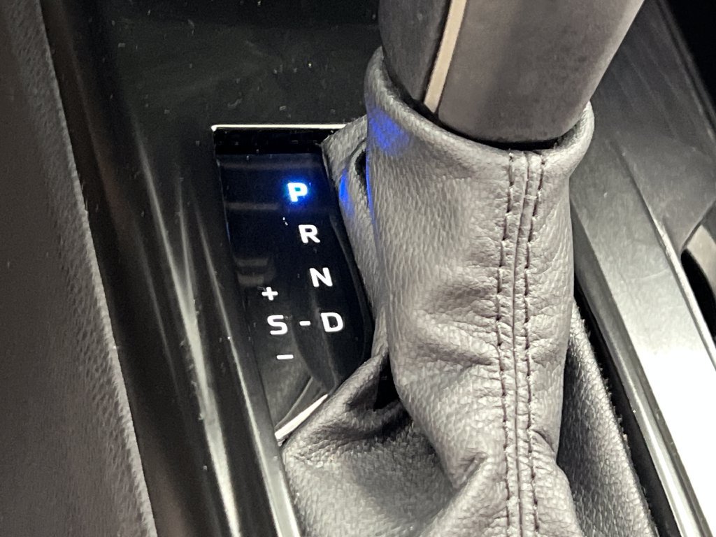 Used 2025 Toyota Camry SE FWD image 50