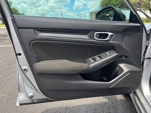 Used 2022 Honda Civic Sport image 13