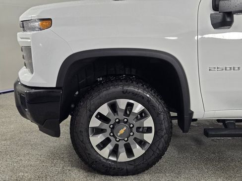 New 2026 Chevrolet Silverado 2500 Custom w/ Custom Value Package AWD/4WD image 9