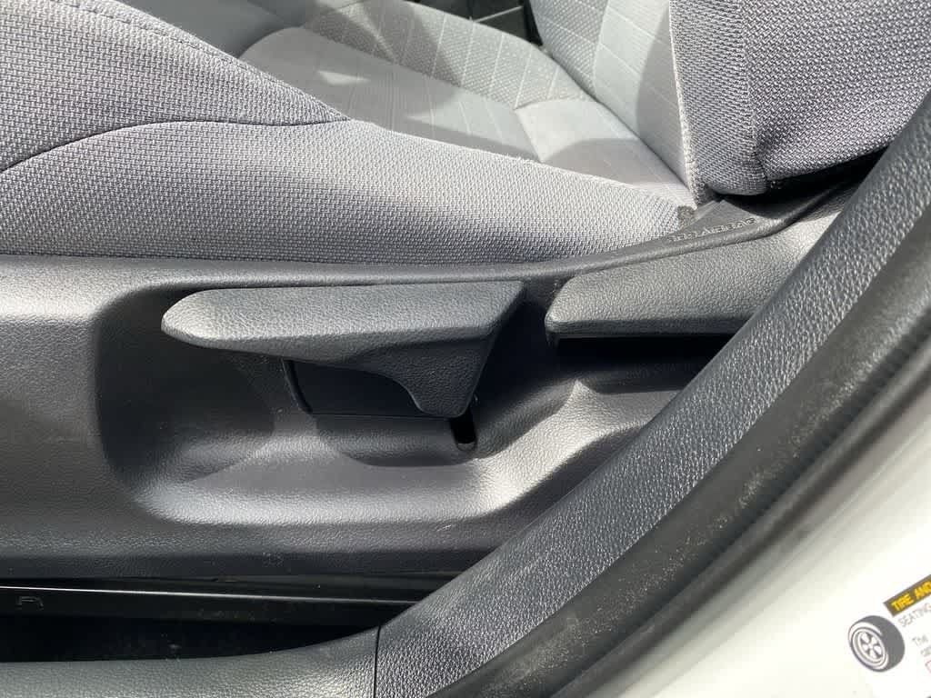 Used 2020 Toyota Corolla SE FWD image 16