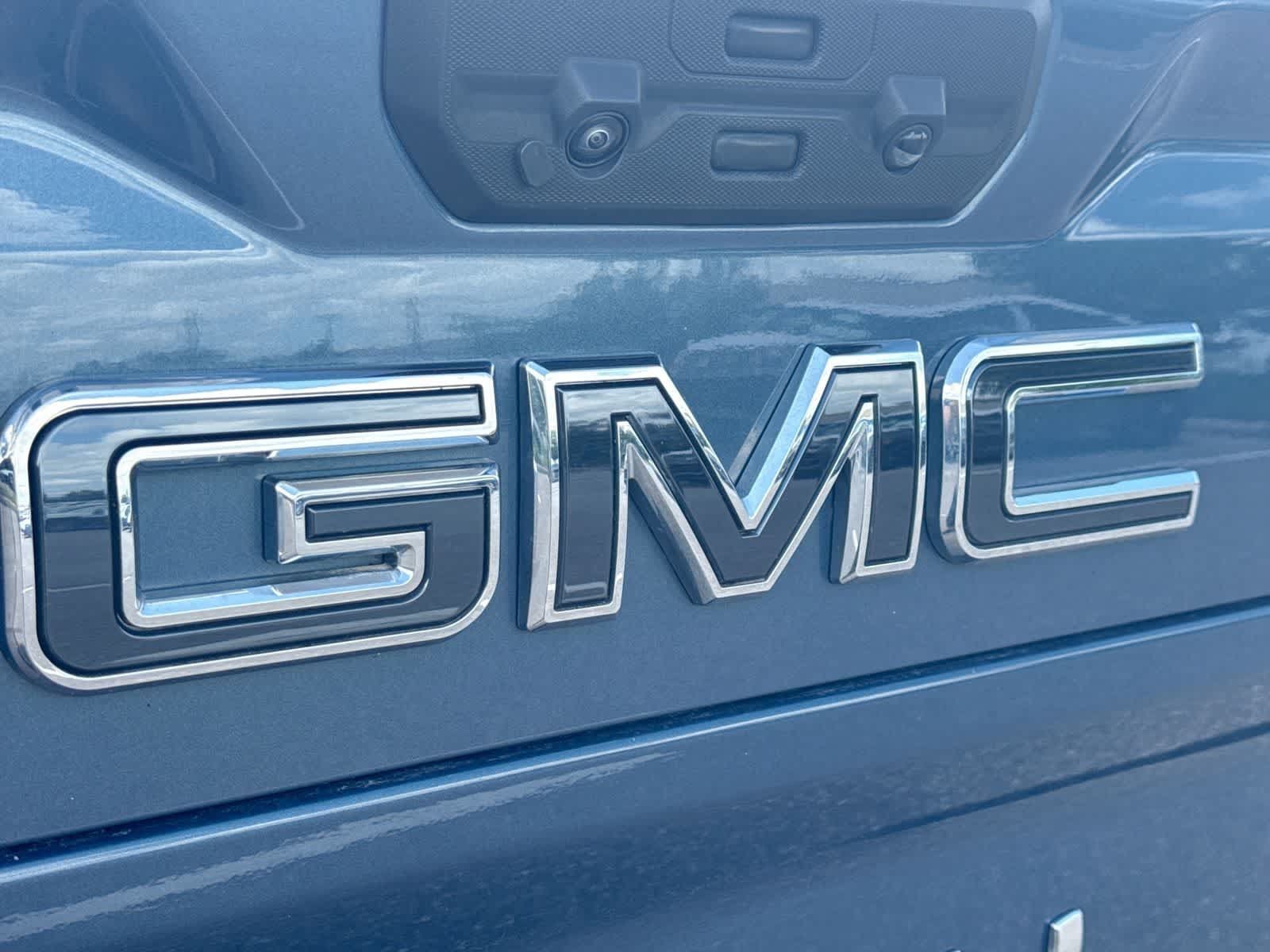 Used 2024 GMC Sierra 3500 Denali Ultimate AWD/4WD image 18