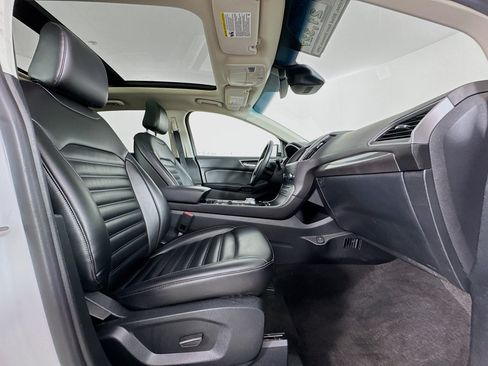 Used 2020 Ford Edge SEL w/ Cold Weather Package AWD/4WD image 30
