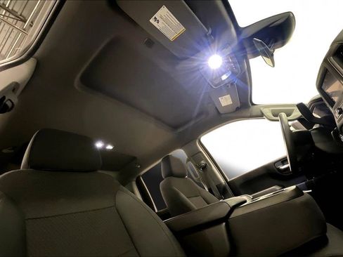 Used 2024 Chevrolet Silverado 2500 Custom image 28