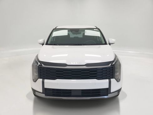 Used 2026 Kia Sportage LX FWD image 2