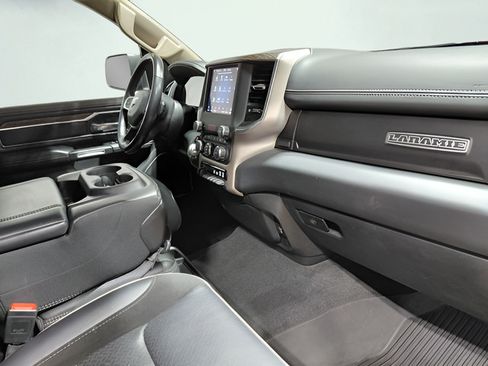 Used 2020 RAM 1500 Laramie AWD/4WD image 27