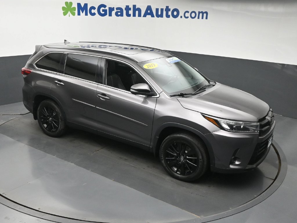 Used 2019 Toyota Highlander SE AWD/4WD image 3