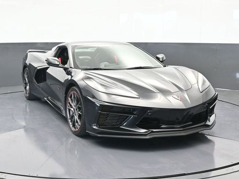 Used 2023 Chevrolet Corvette Stingray Premium Conv w/ Z51 Performance Package image 9
