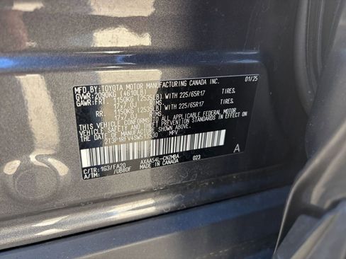 Used 2025 Toyota RAV4 XLE image 29