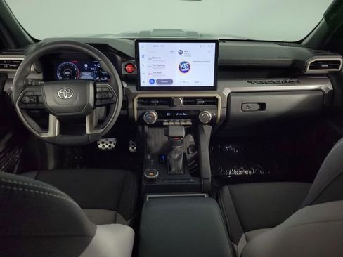 Used 2025 Toyota Tacoma TRD Sport image 25