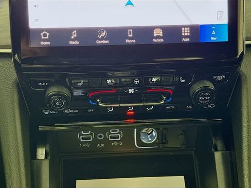 New 2025 Jeep Grand Cherokee L Overland w/ Luxury Tech Group IV AWD/4WD image 16