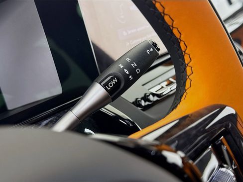 New 2026 Rolls-Royce Cullinan Black Badge AWD/4WD image 15