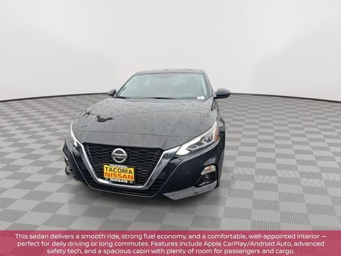 Used 2020 Nissan Altima 2.5 SV image 3