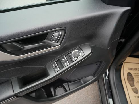 Used 2022 Ford Escape SE image 16