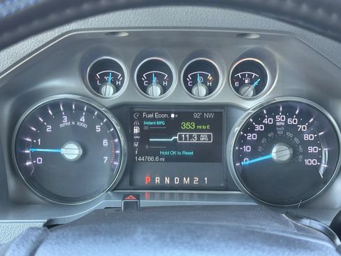 Used 2015 Ford F250 XLT w/ XLT Premium Package AWD/4WD image 3