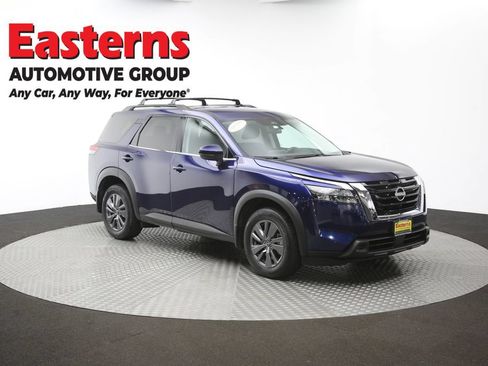Used 2023 Nissan Pathfinder SV AWD/4WD image 52