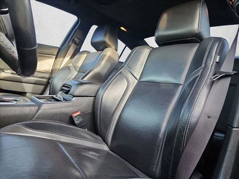 Used 2019 Dodge Charger SXT w/ Leather Interior Group image 13