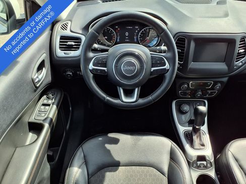 Used 2018 Jeep Compass Latitude w/ Popular Equipment Group AWD/4WD image 14