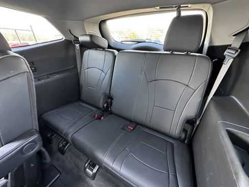 Used 2019 Buick Enclave Avenir w/ Avenir Technology Package image 39