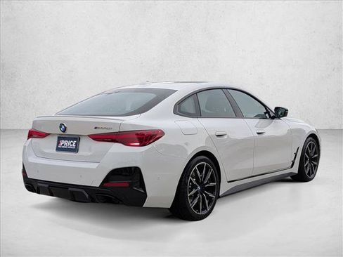 Used 2025 BMW M440i RWD image 5