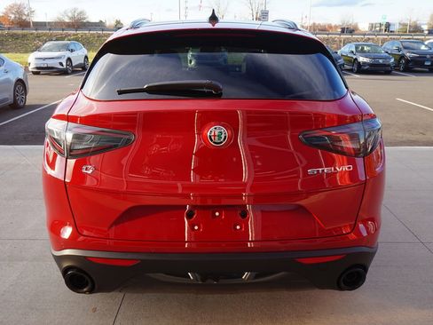 New 2024 Alfa Romeo Stelvio Sprint image 7
