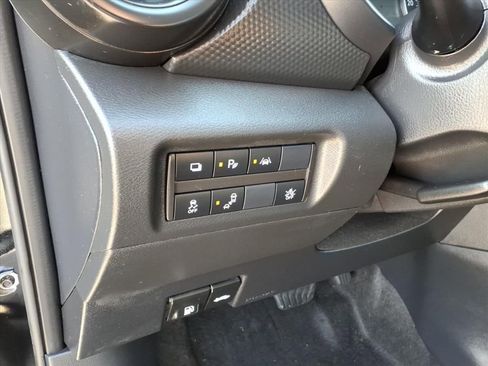 Used 2024 Nissan Kicks S image 18