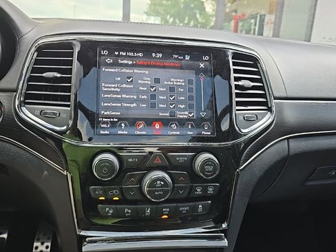 Used 2019 Jeep Grand Cherokee High Altitude AWD/4WD image 23