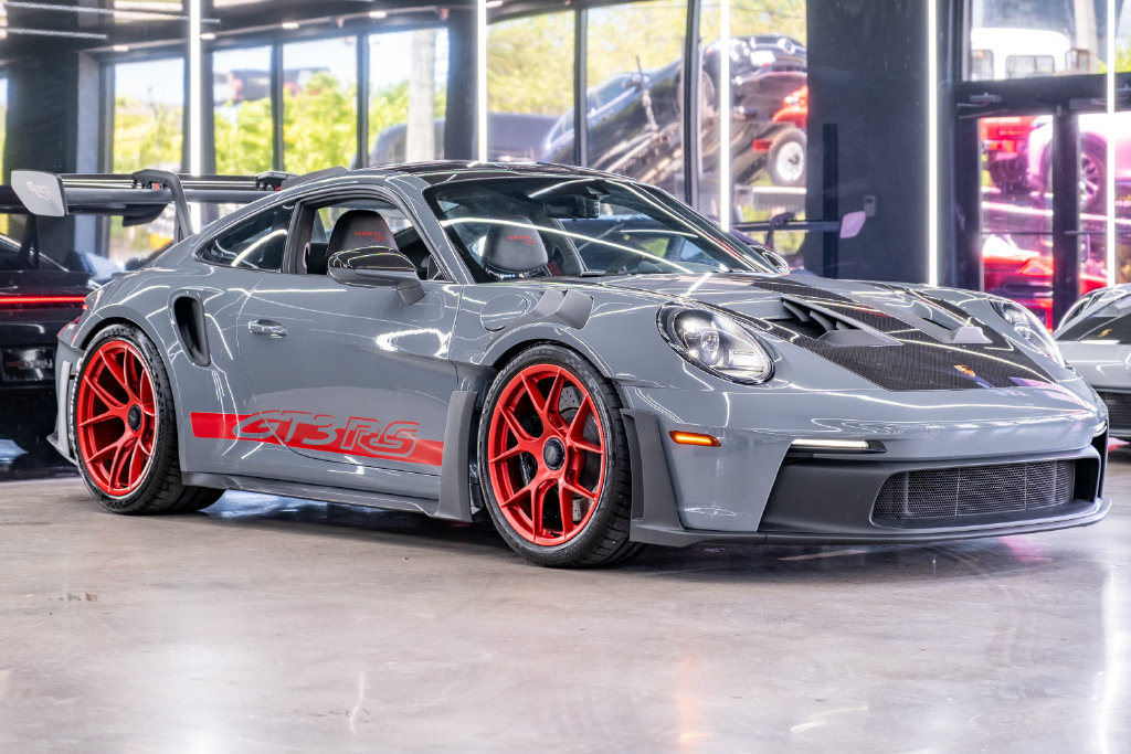 Used 2024 Porsche 911 GT3 RS w/ Weissach Package RWD image 17