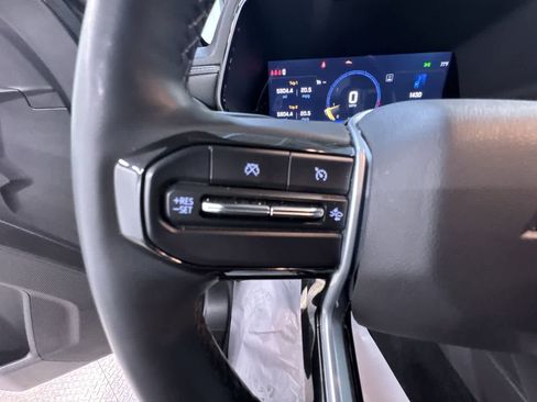 Used 2024 Chevrolet Colorado LT w/ LT Convenience Package III image 19