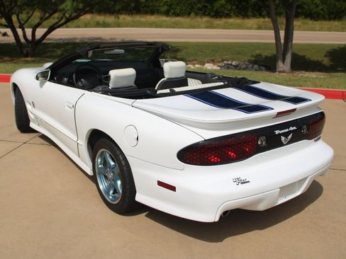 Used 1999 Pontiac Firebird Trans Am RWD image 8