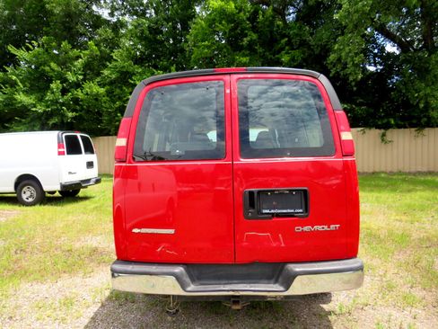 Used 2003 Chevrolet Express 2500 Passenger w/ LS Preferred Equipment Group image 6