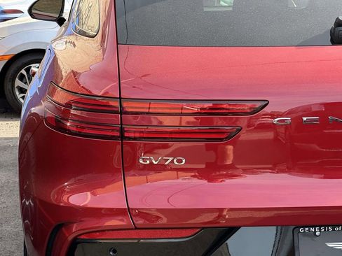 Certified 2026 Genesis GV70 2.5T Sport Prestige AWD/4WD image 10
