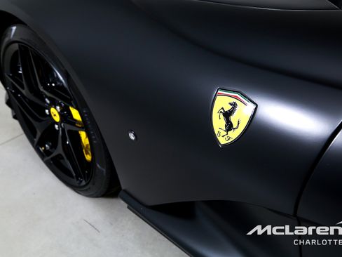 Used 2018 Ferrari 812 Superfast RWD image 30