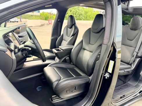 Used 2018 Tesla Model X 75D AWD/4WD image 23