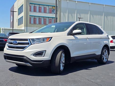 Used 2016 Ford Edge Titanium w/ Technology Package AWD/4WD image 4