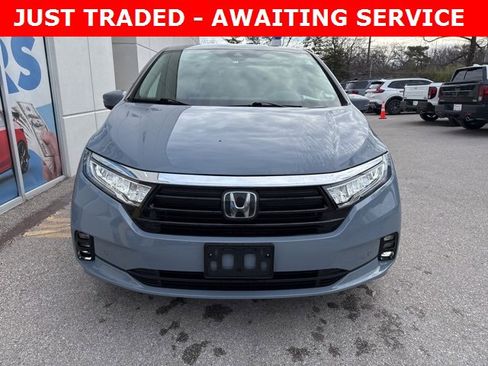 Used 2023 Honda Odyssey Touring image 2
