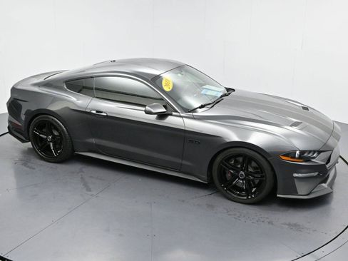 Used 2018 Ford Mustang GT Premium w/ GT Performance Package RWD image 32