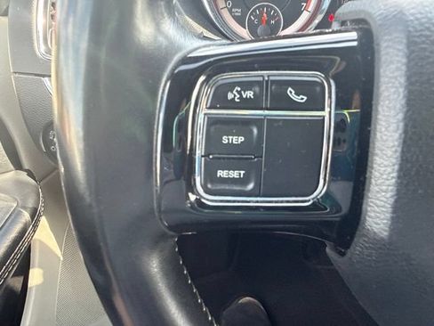 Used 2019 Dodge Grand Caravan SXT FWD image 21