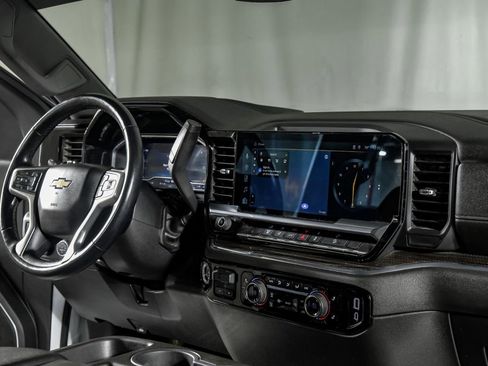 Used 2024 Chevrolet Silverado 2500 LT AWD/4WD image 22