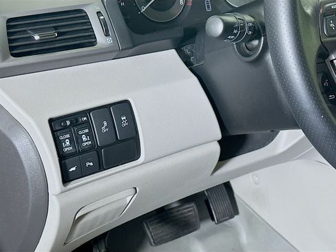 Used 2013 Honda Odyssey Touring image 17